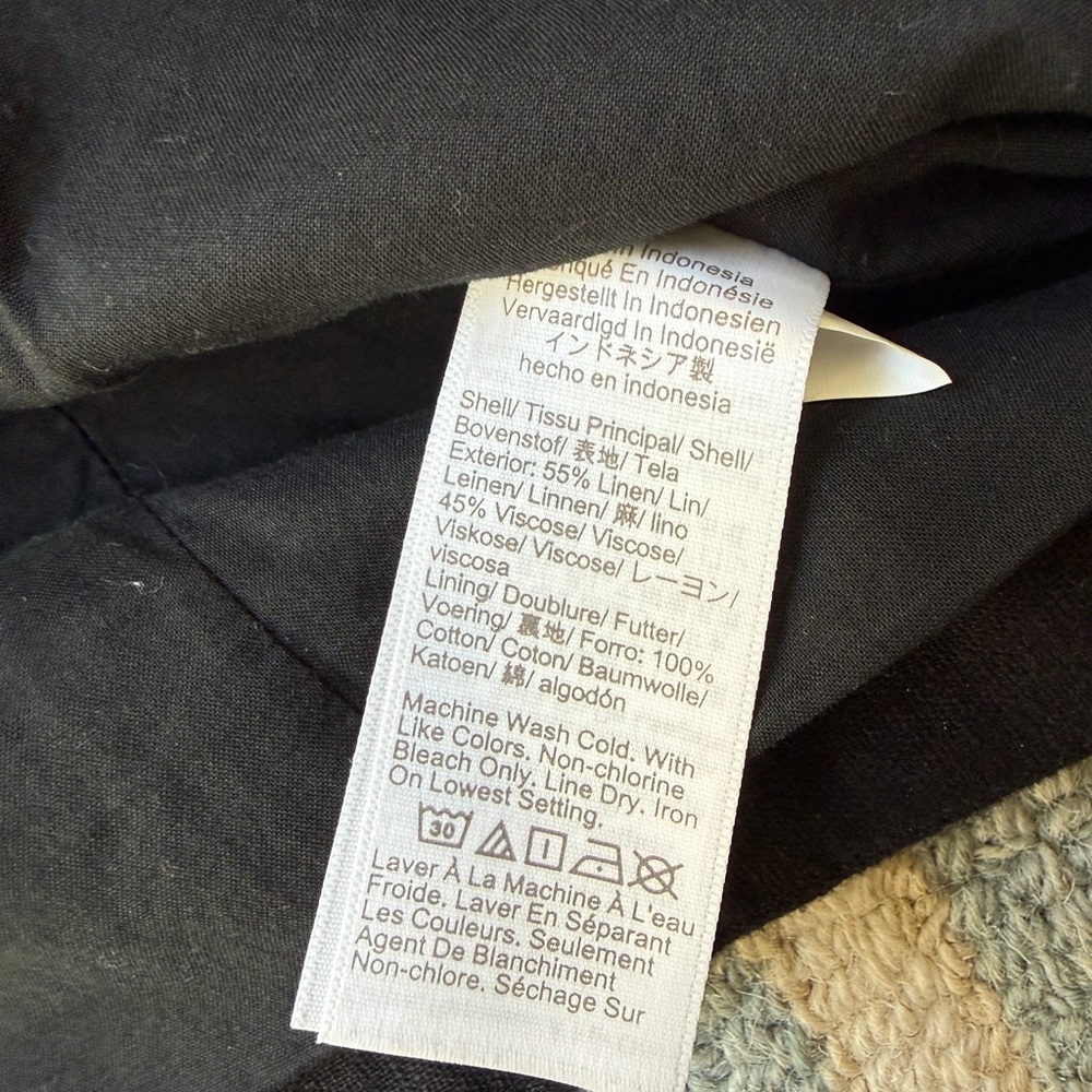 J. CREW Black Button Front V-Neck Vest, size 10 - Picture 5 of 7